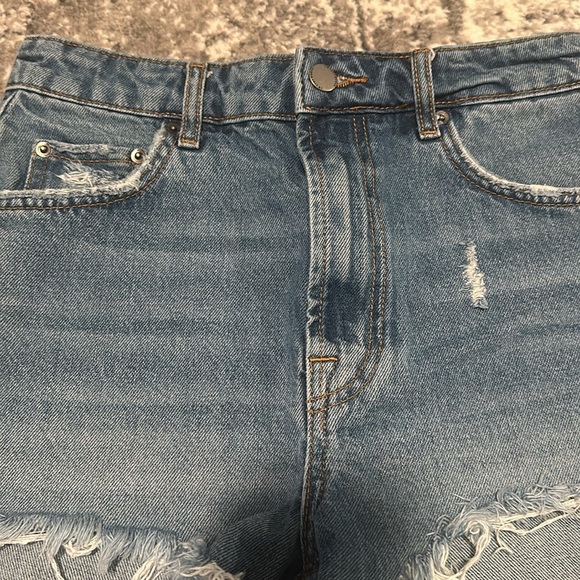 Zara Denim Jean Shorts - Picture 3 of 7